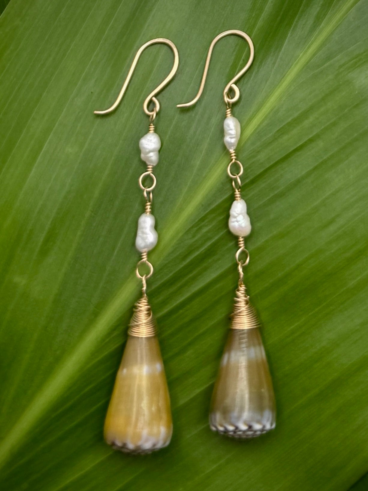Wire Wrapped GF Green Cone Shell w/ Rice Pearl