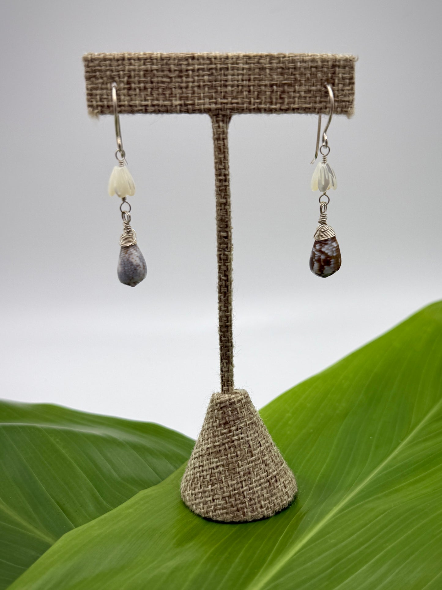 Wire Wrapped Cat Cone Shell w/ Pikake MOP