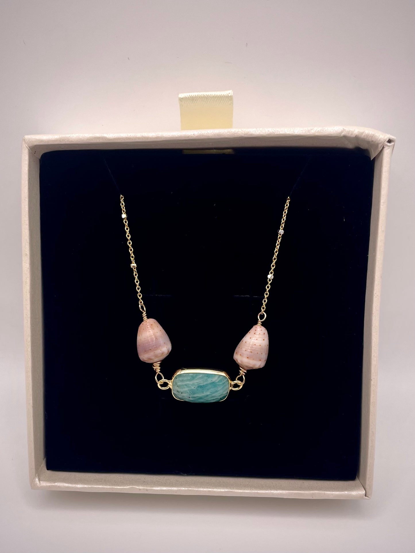 GF Satellite Chain Necklace w/ Larimar and Coneshell accent