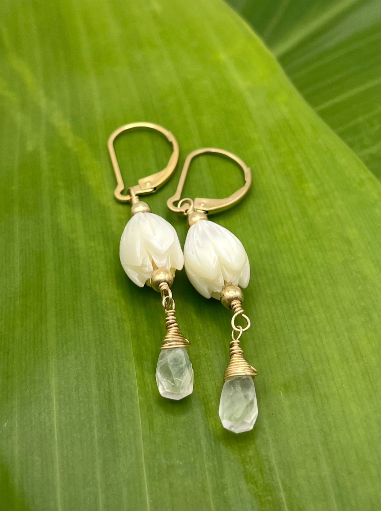 Simply Mia: Pikake w/ Moonstone