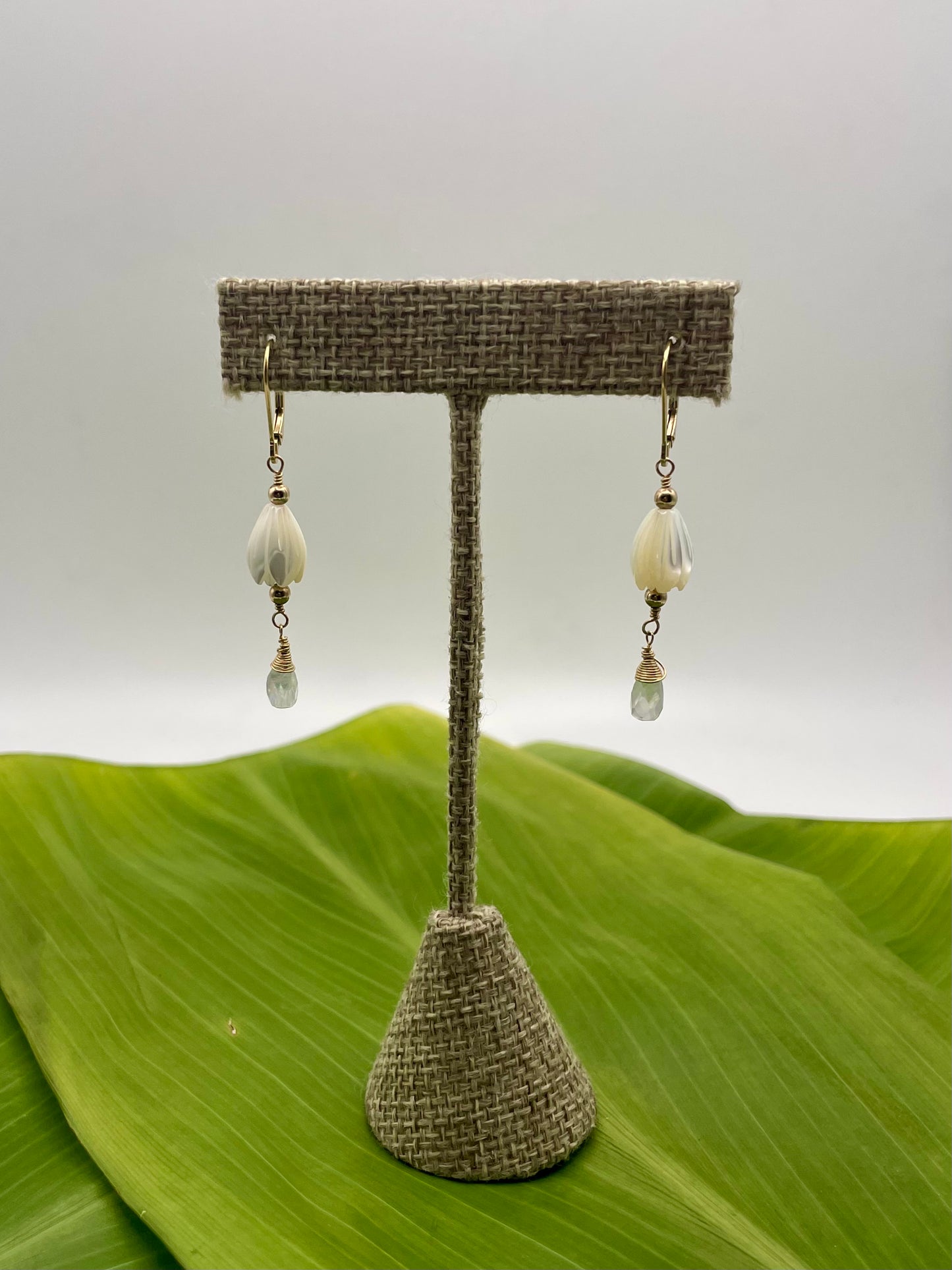 Simply Mia: Pikake w/ Moonstone